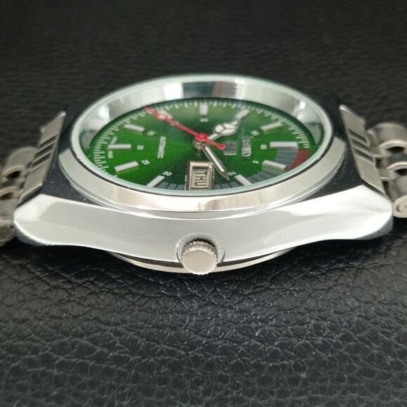 Vintage 1992 Seiko Automatic Mens Silver Watch W/daydate & Green accents - Picture 5 of 10